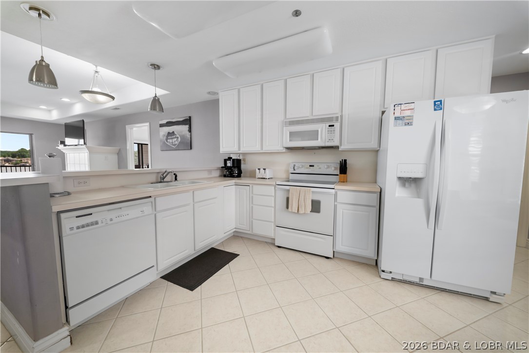 The Falls Condo - East Shore - Residential