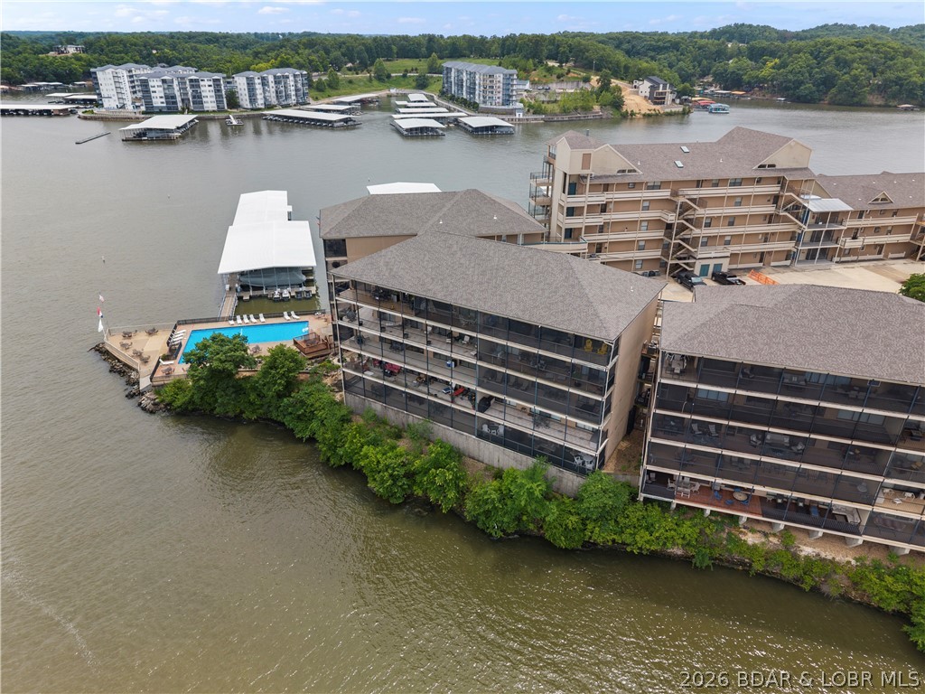 The Falls Condo - East Shore - Residential