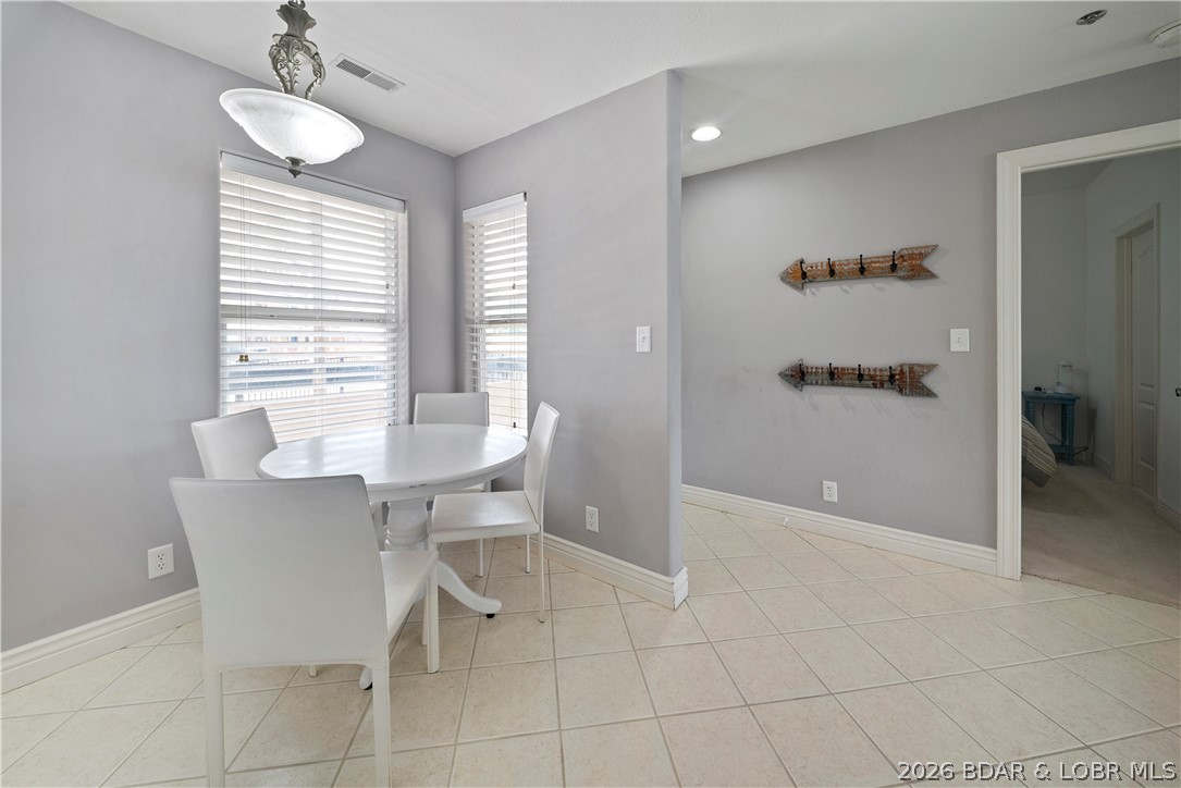 The Falls Condo - East Shore - Residential