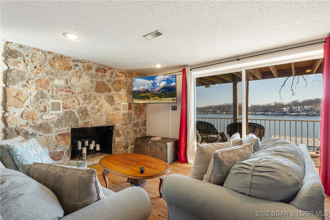 Isle of Harts - Residential