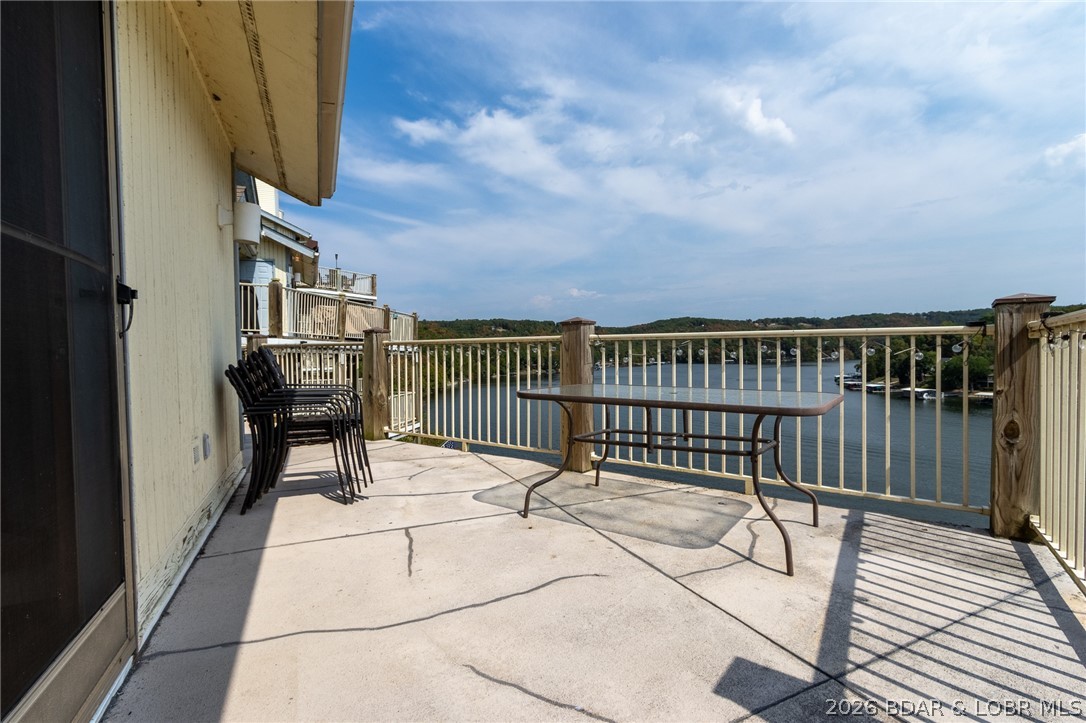 Oak Bluff Condominium - Residential