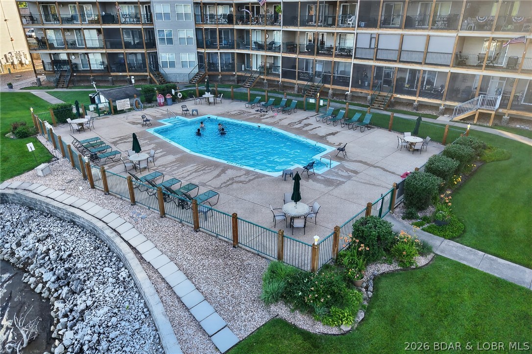 Cedar Glen Condominium - Residential