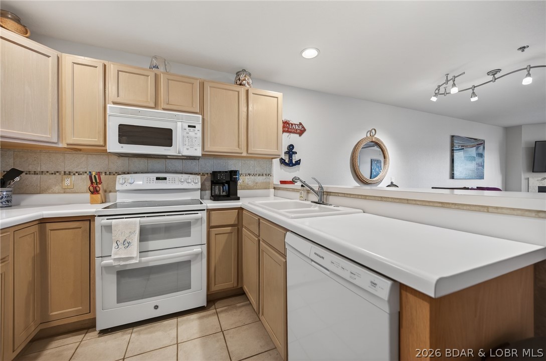 Cedar Glen Condominium - Residential