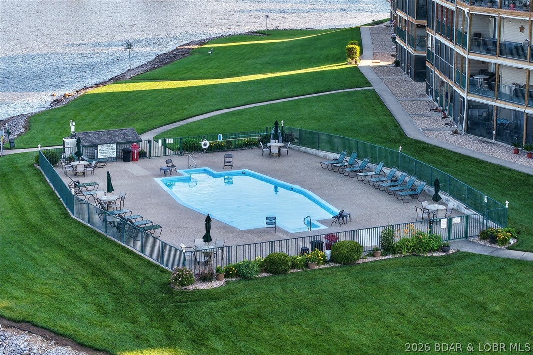 Cedar Glen Condominium - Residential
