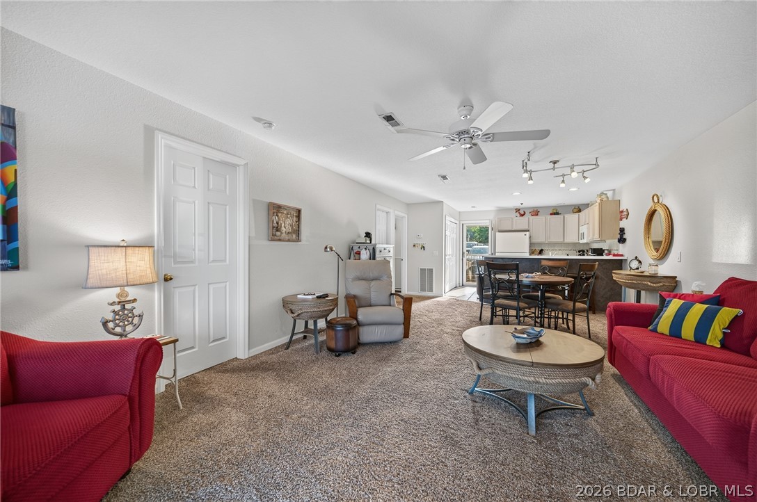 Cedar Glen Condominium - Residential