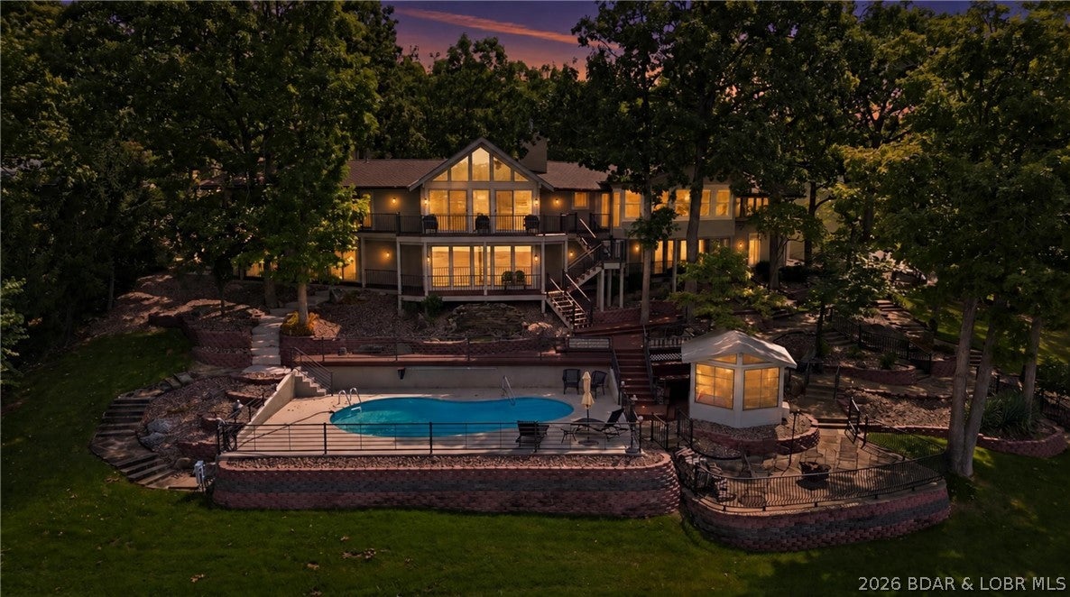 Four Seasons - Residential