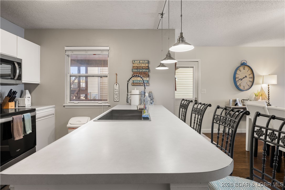 Breakwater Bay Club Condo - Residential