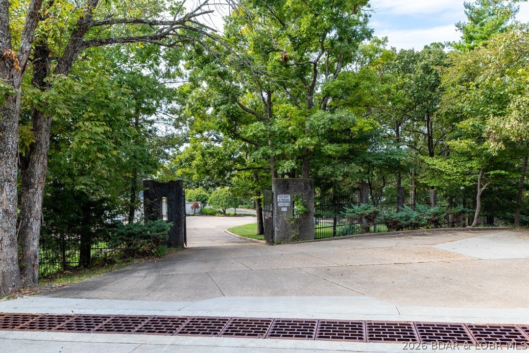 Arrowhead Estates Pointe - Residential