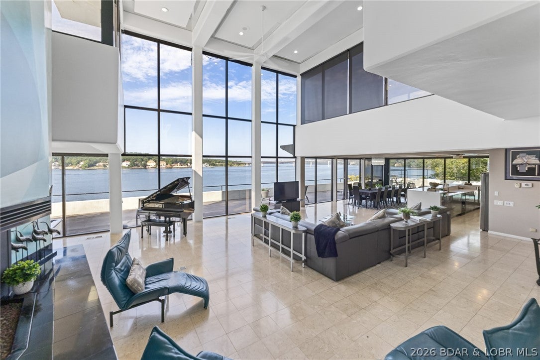 Arrowhead Estates Pointe - Residential