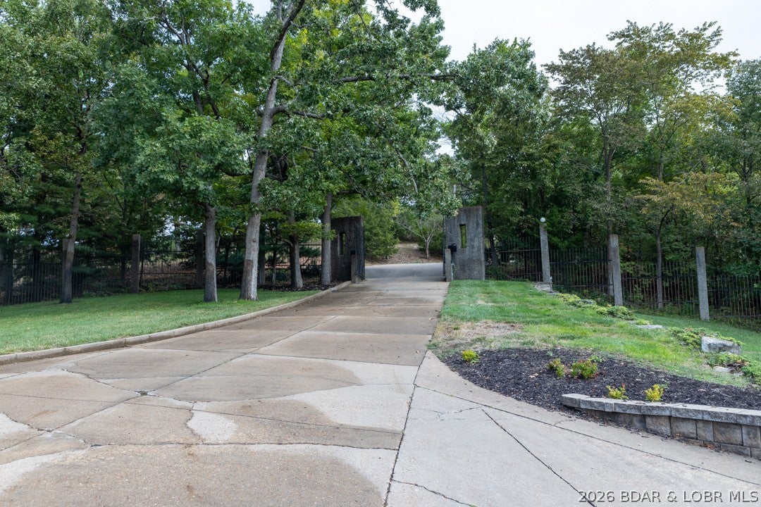 Arrowhead Estates Pointe - Residential
