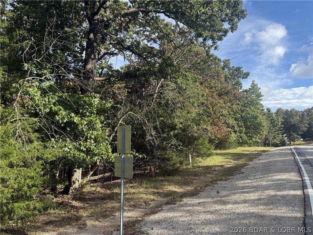 Four Seasons lot ready to build. Enjoy access to Four Seasons amenities, including 3 outdoor pools, brand new indoor pool, playgrounds, tennis courts, boat ramps, a campground, a clubhouse, a dog park, and much more!