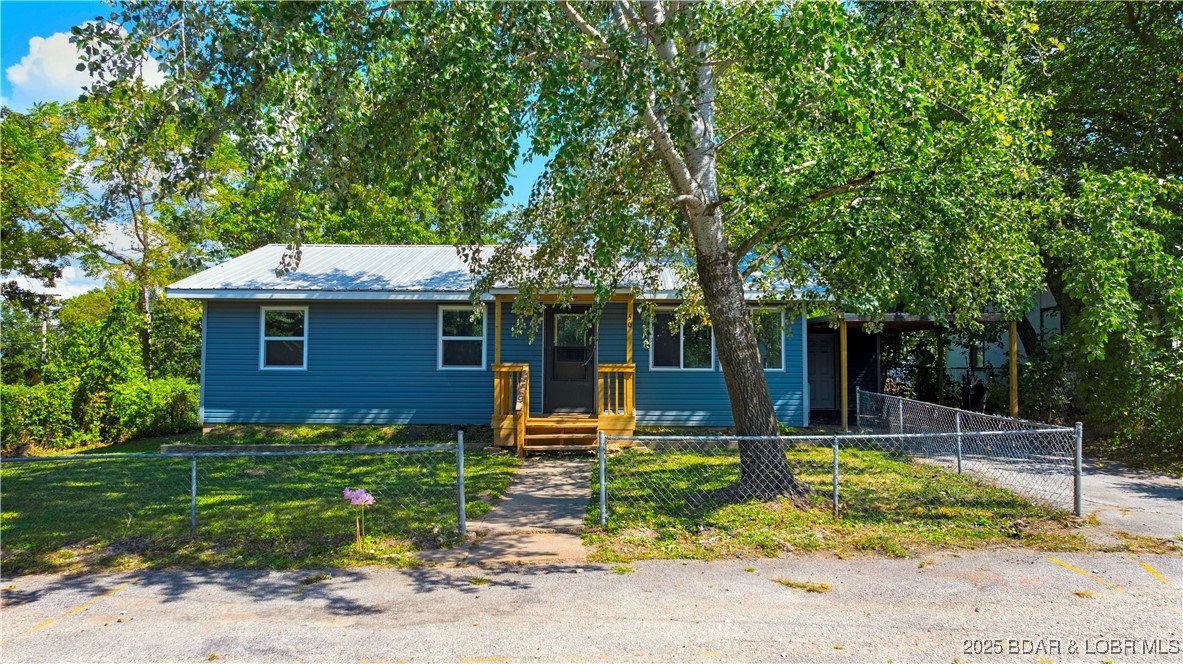 Lyons - Residential