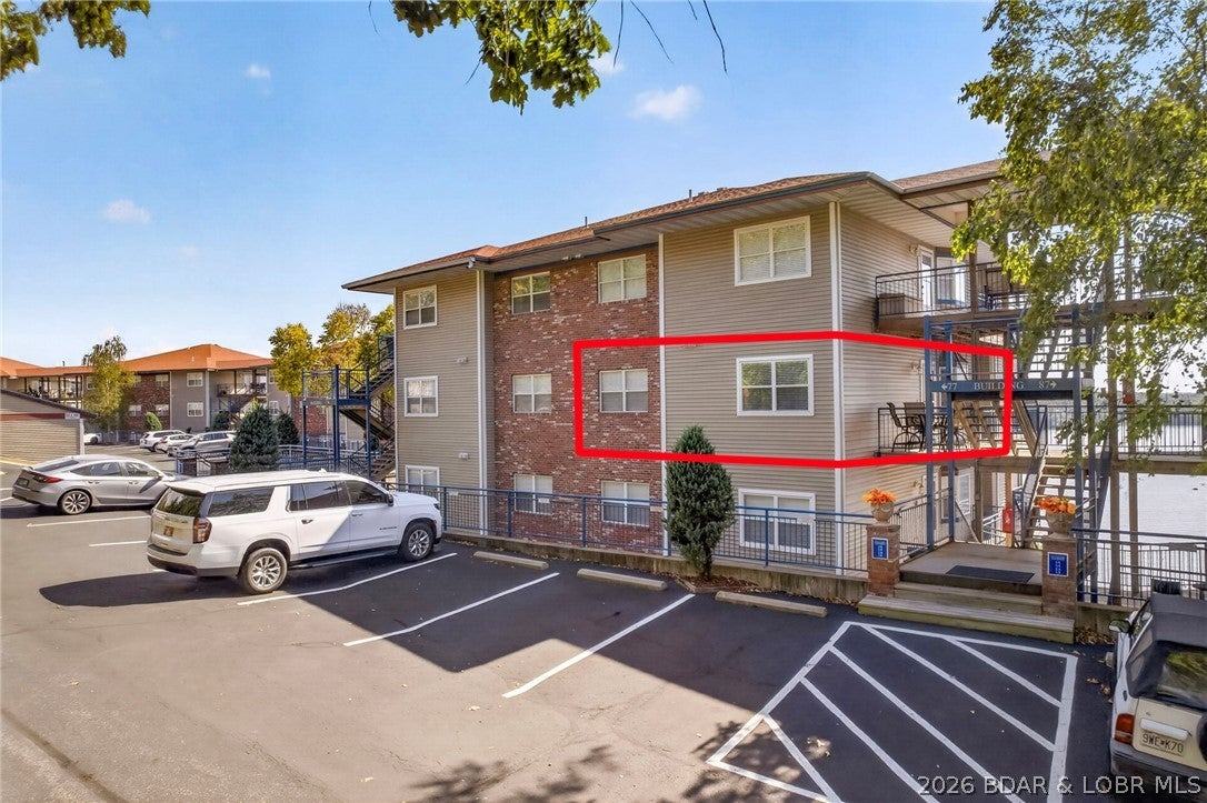 Palisades Condominium - Residential