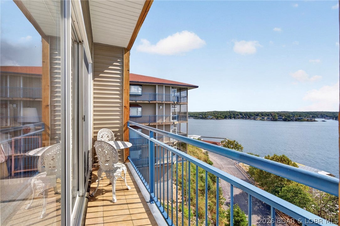 Palisades Condominium - Residential