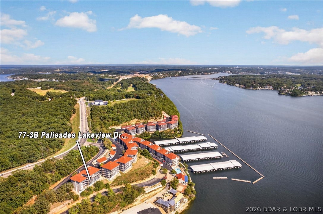 Palisades Condominium - Residential