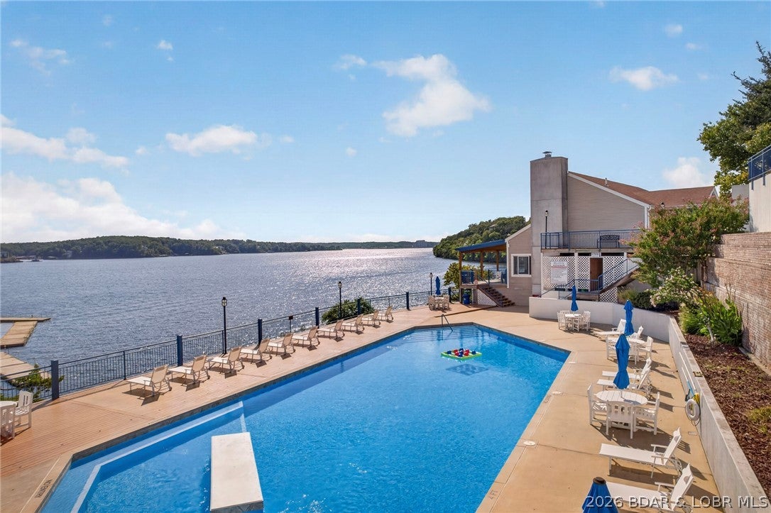 Palisades Condominium - Residential