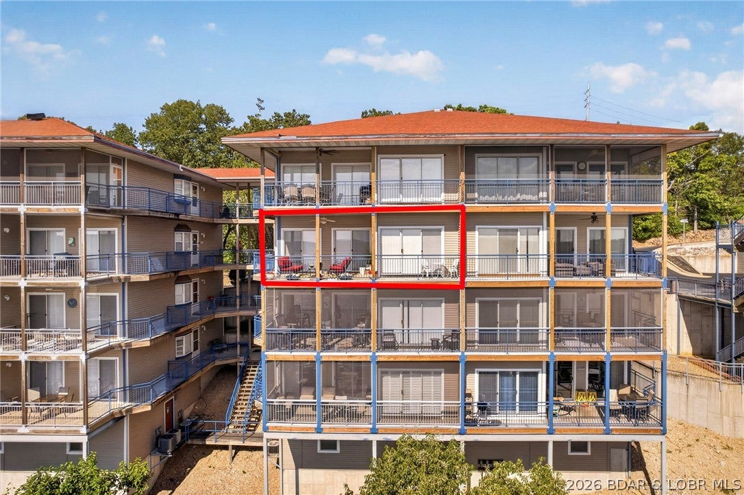 Palisades Condominium - Residential