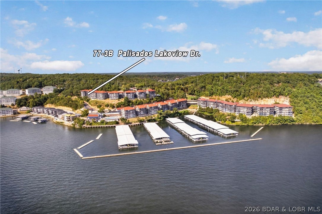 Palisades Condominium - Residential
