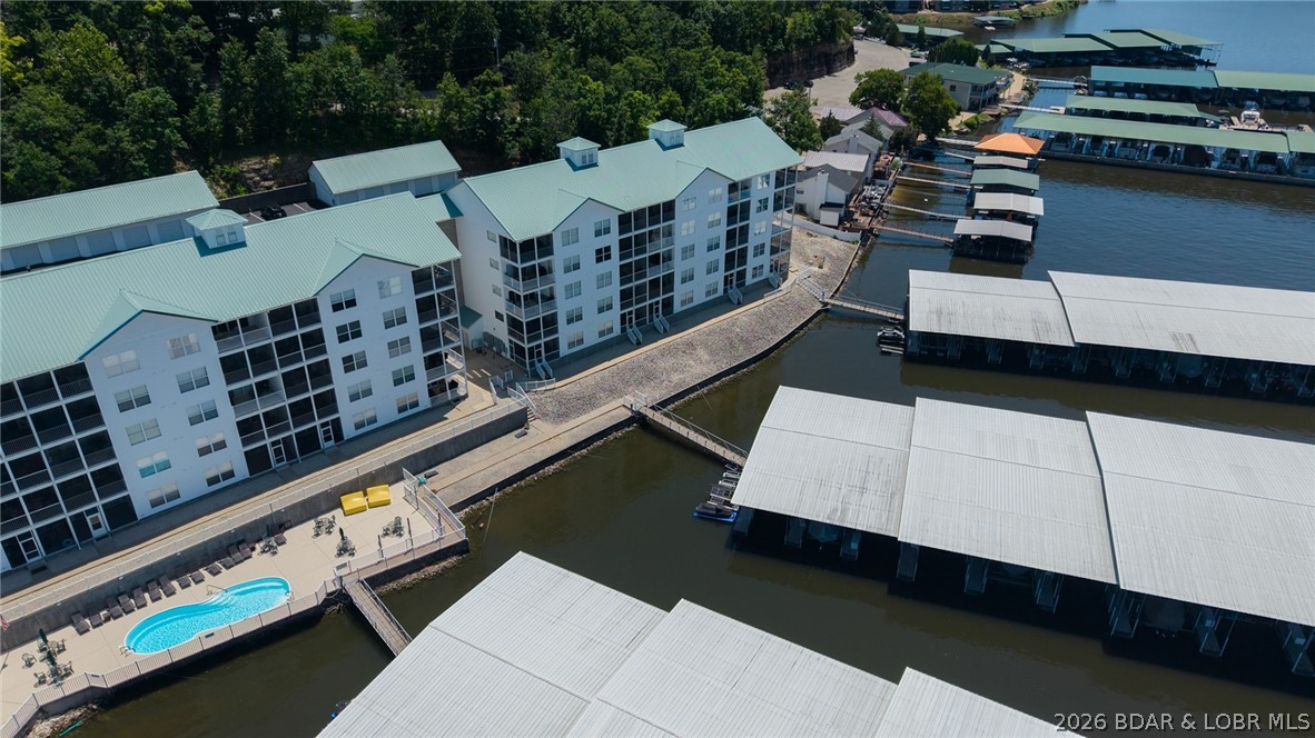Newport Condominium - Residential