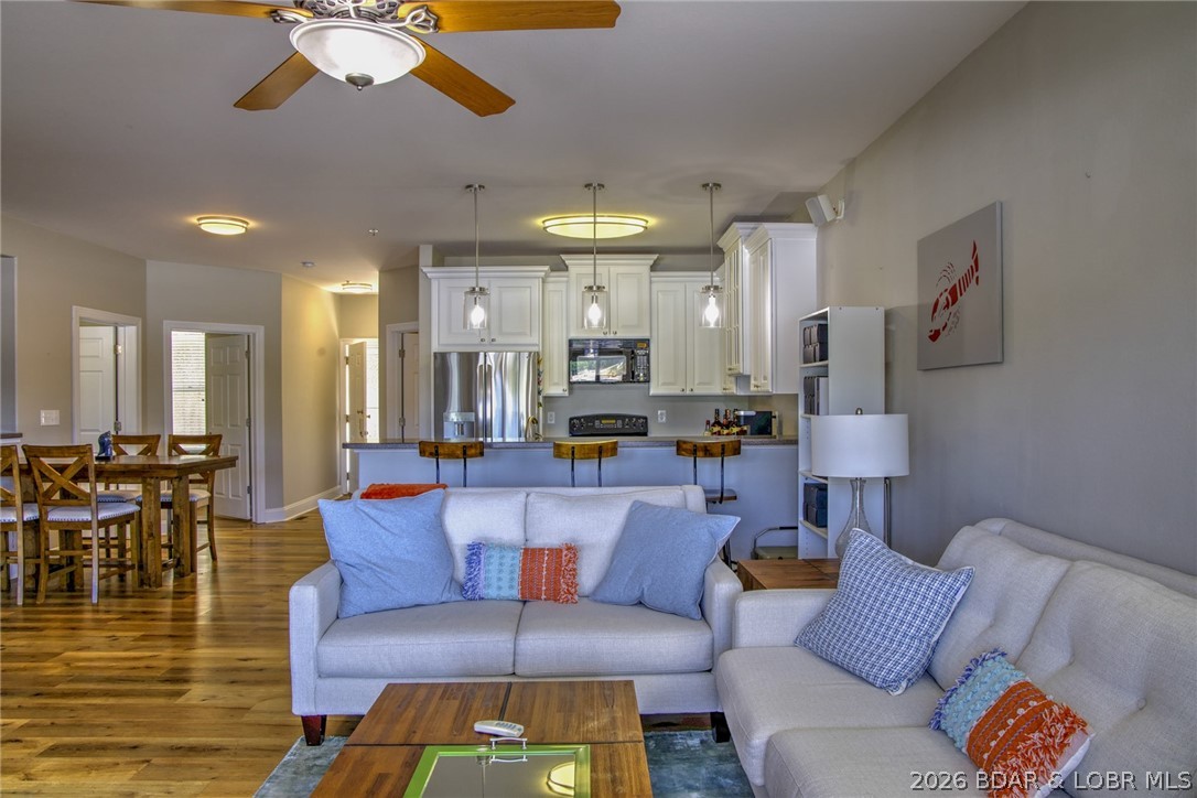 Newport Condominium - Residential