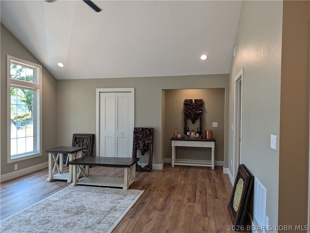 Coffman Bend #13 - Residential