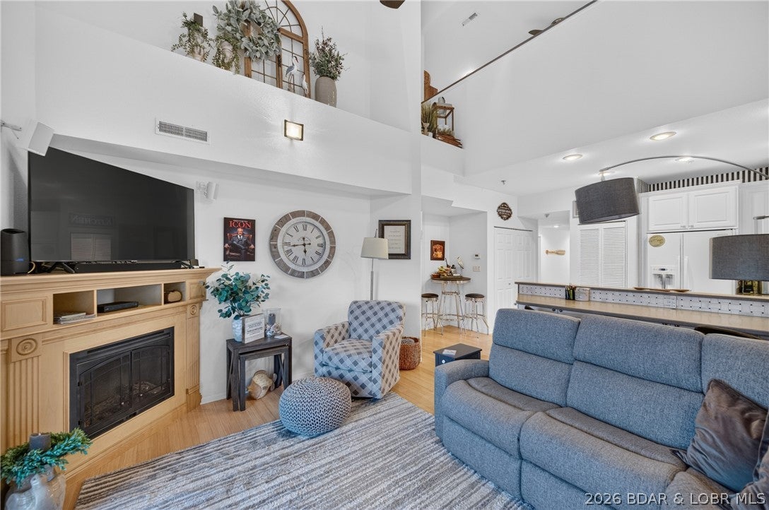 Lochhaven Condominium Subdiv - Residential