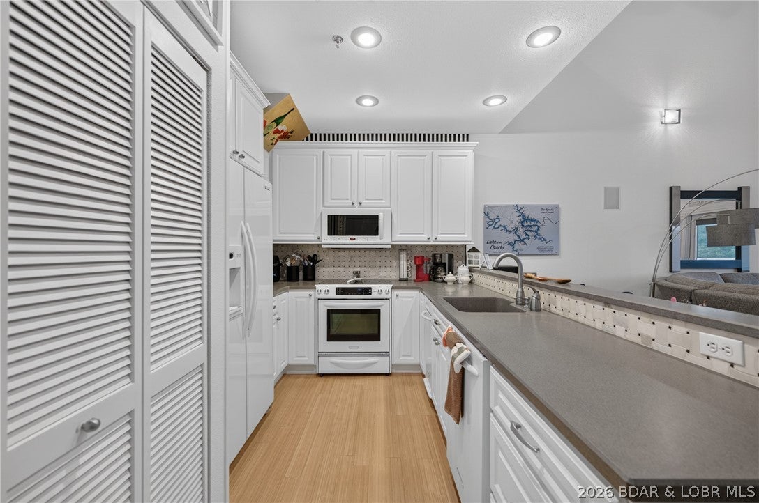Lochhaven Condominium Subdiv - Residential