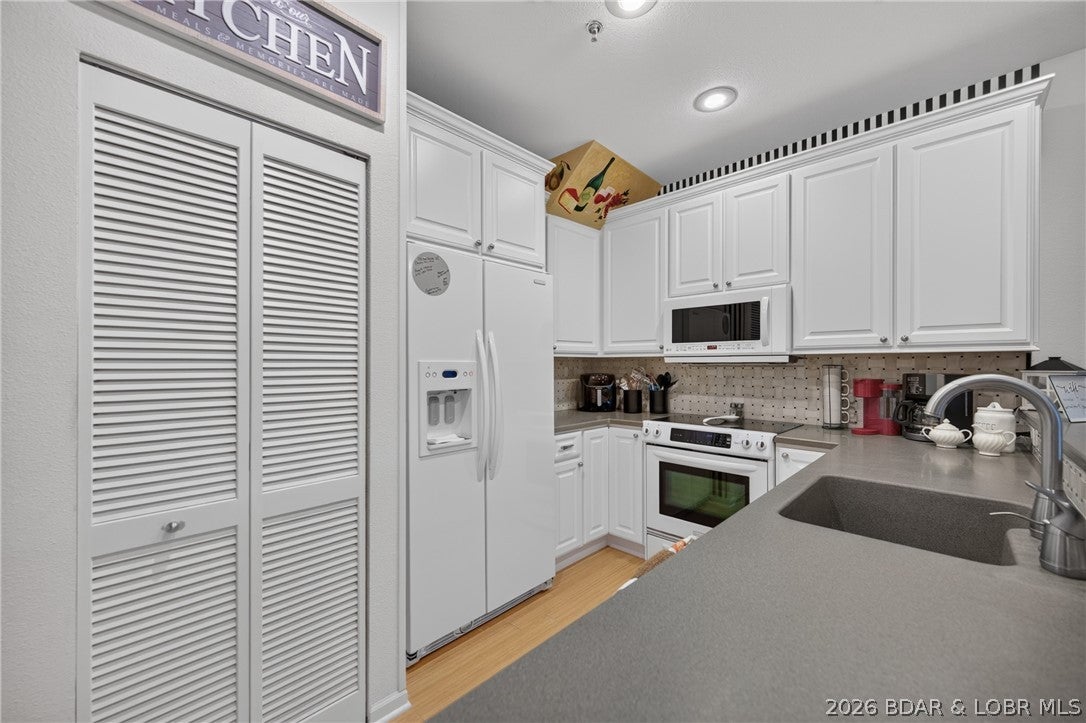 Lochhaven Condominium Subdiv - Residential
