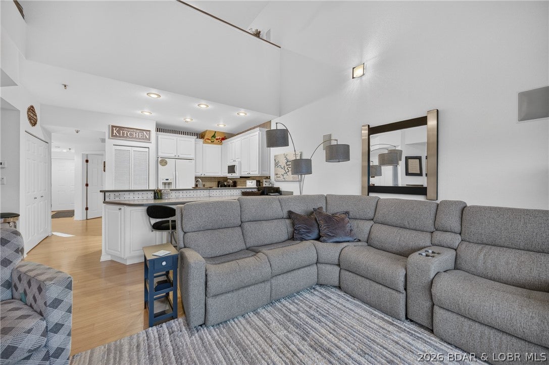 Lochhaven Condominium Subdiv - Residential
