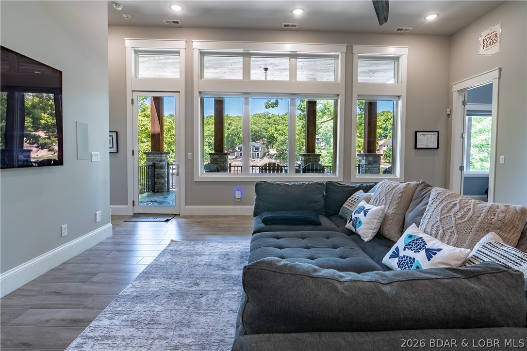 Grand Point No. 2 - Residential