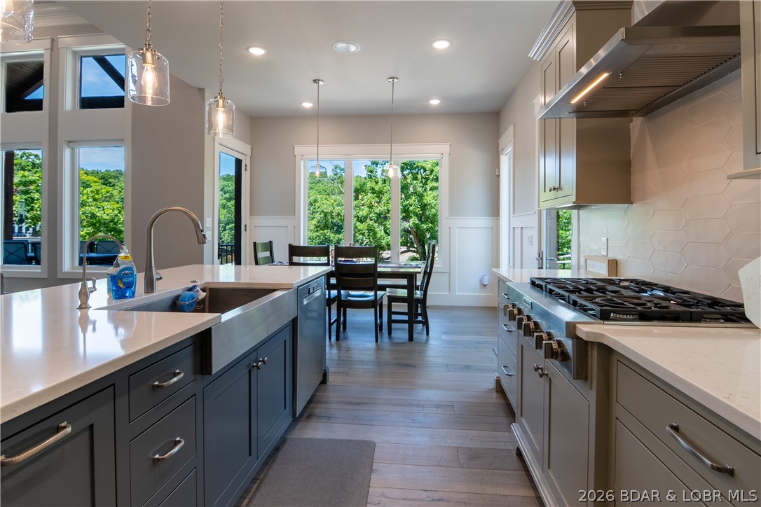 Grand Point No. 2 - Residential