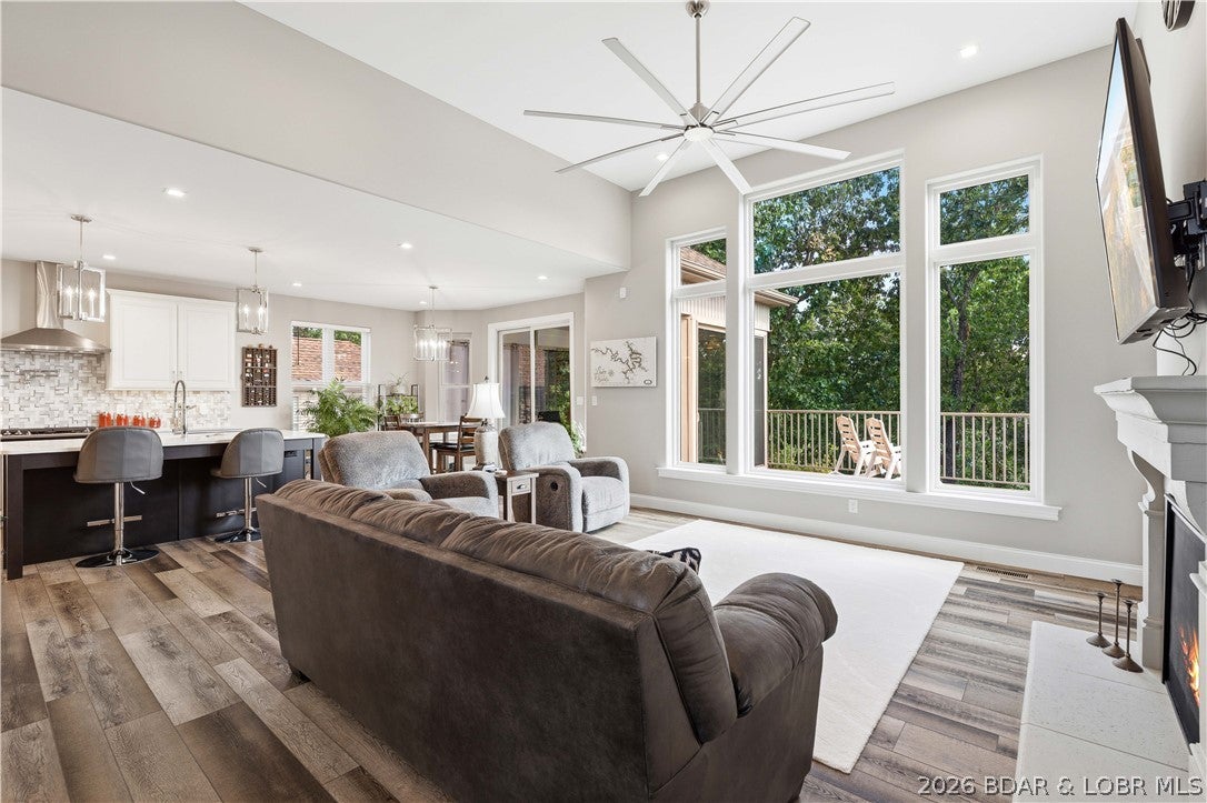 Bella Terra - Residential