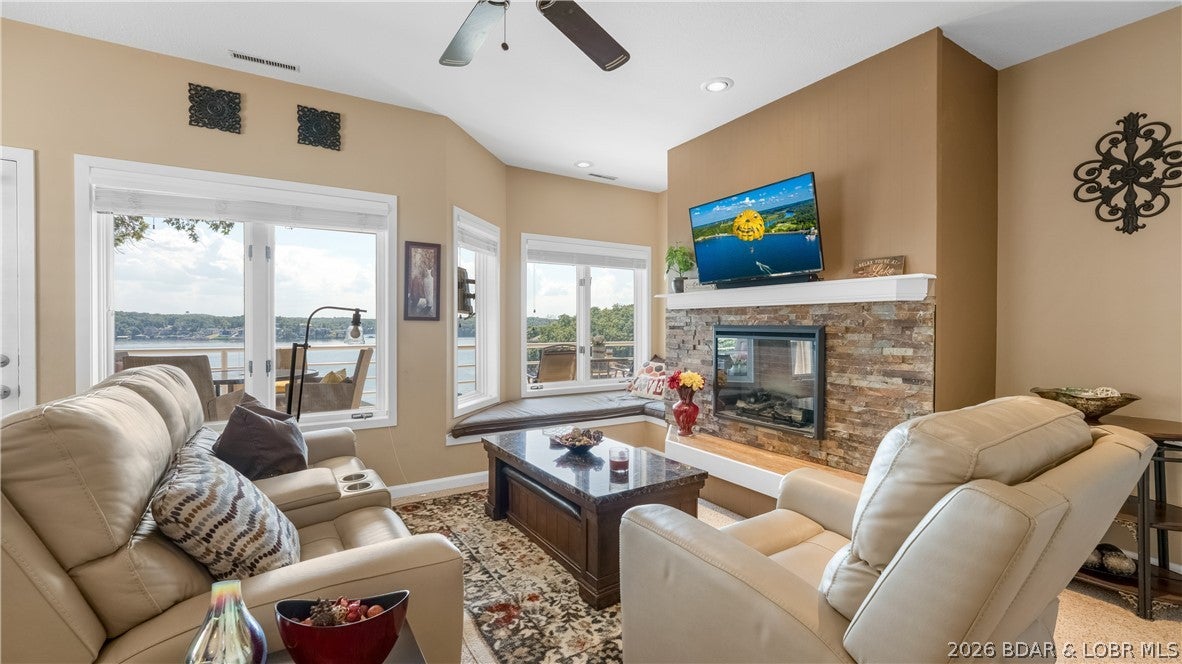 Emerald Bay Condominium - Residential