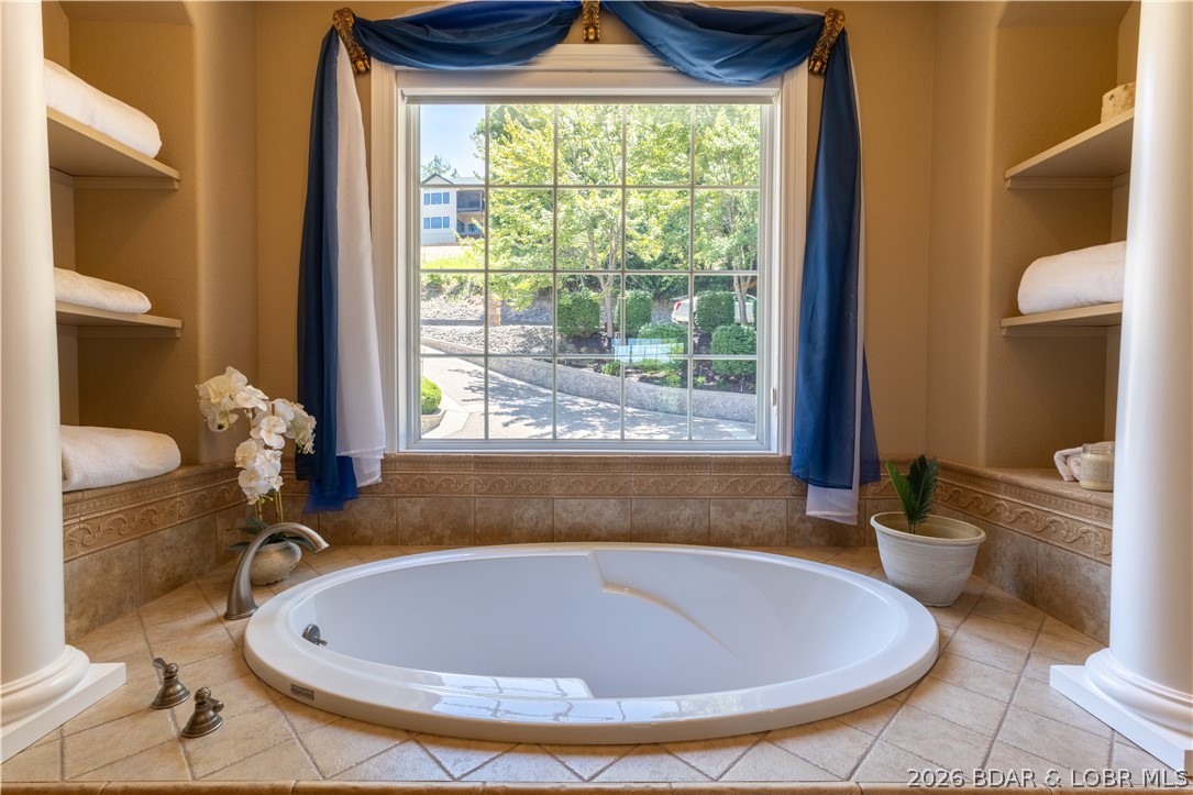 Beacon Pointe - Residential