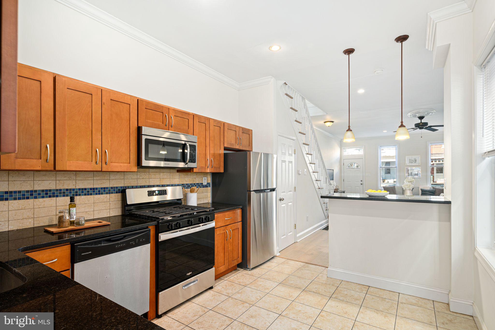 FAIRMOUNT - Residential