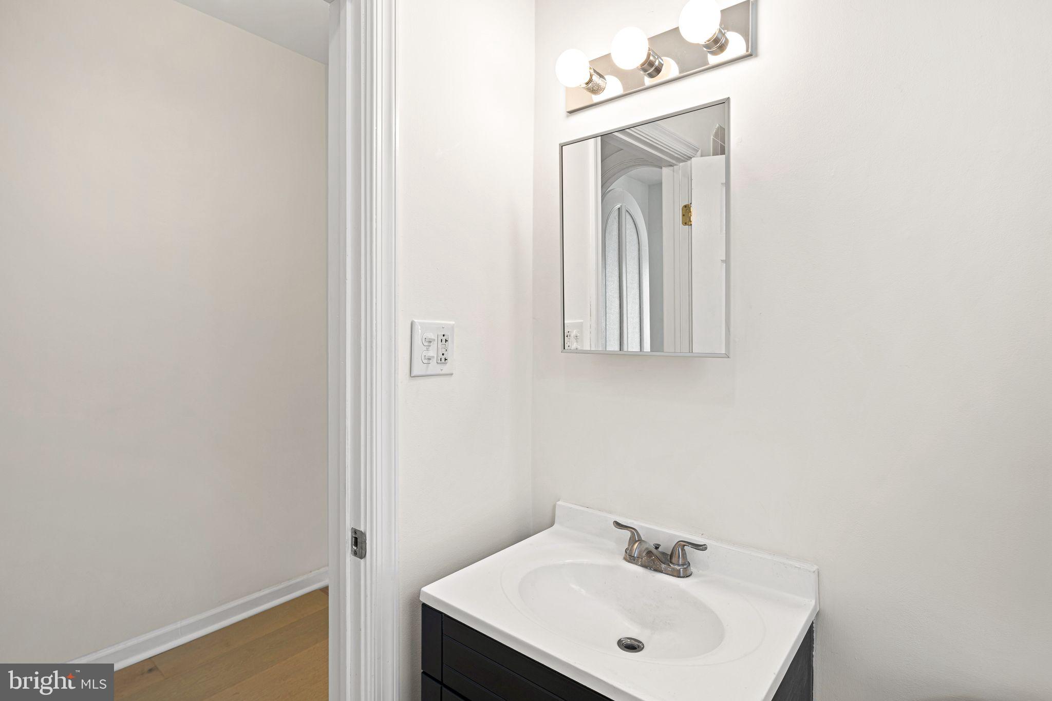 FAIRMOUNT - Residential