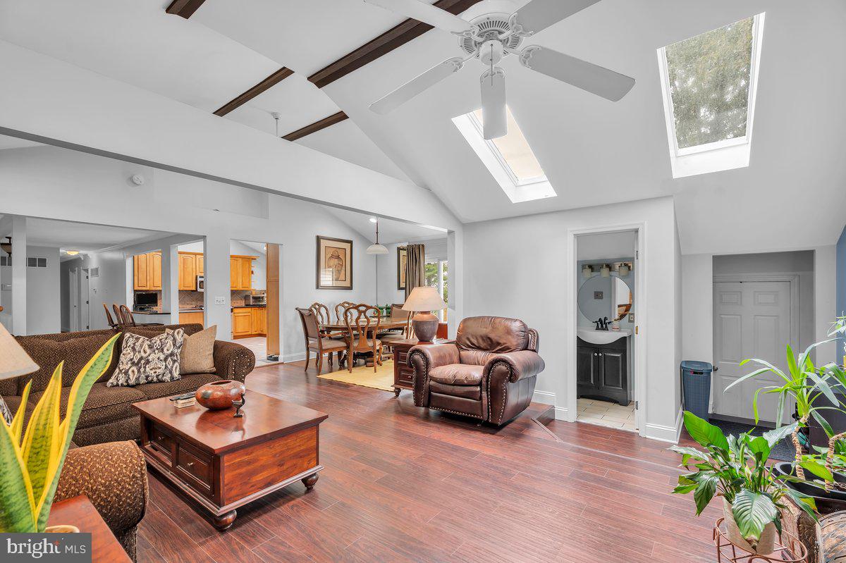 ELM TREE FARMS - Residential