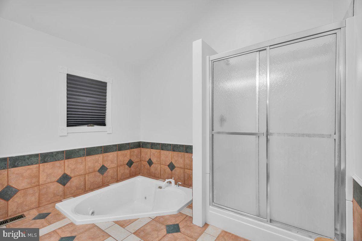 ELM TREE FARMS - Residential