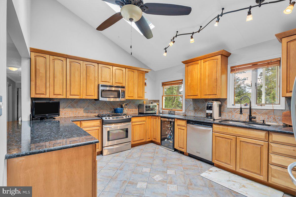 ELM TREE FARMS - Residential
