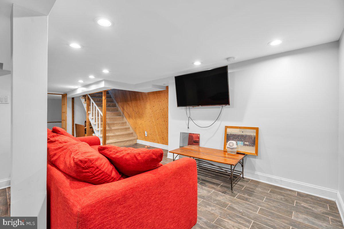 ELM TREE FARMS - Residential
