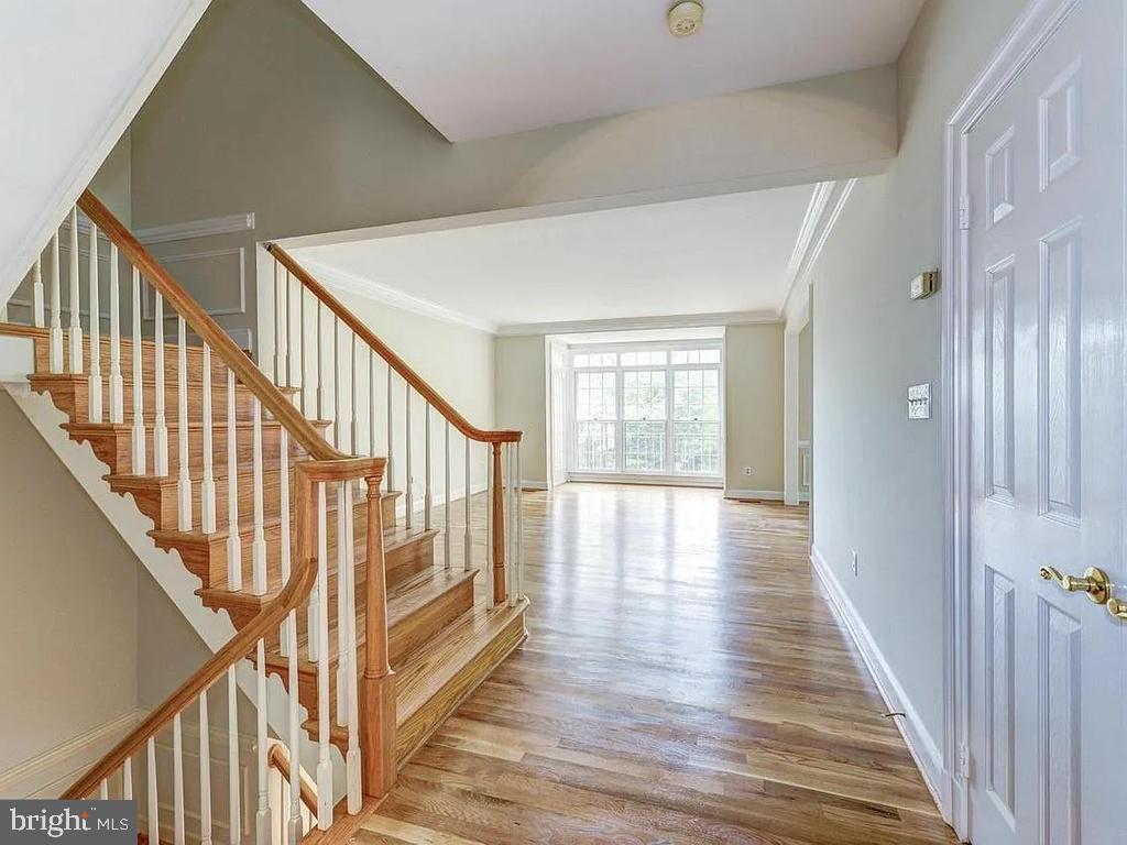 FOX HILLS - Residential