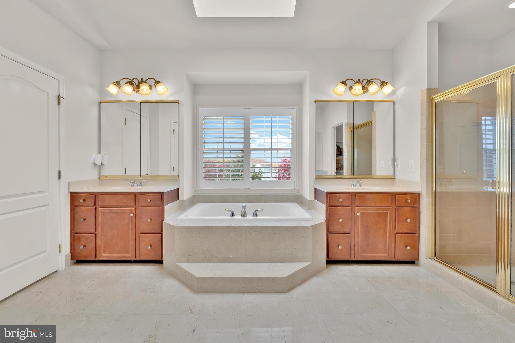 BELMONT COUNTRY CLUB - Residential