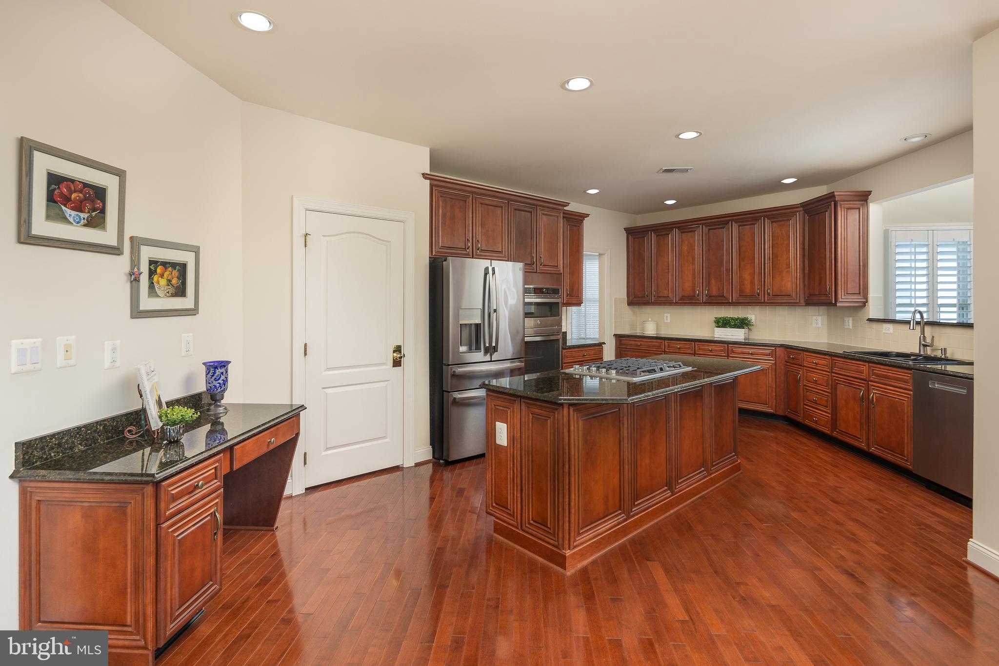 BELMONT COUNTRY CLUB - Residential