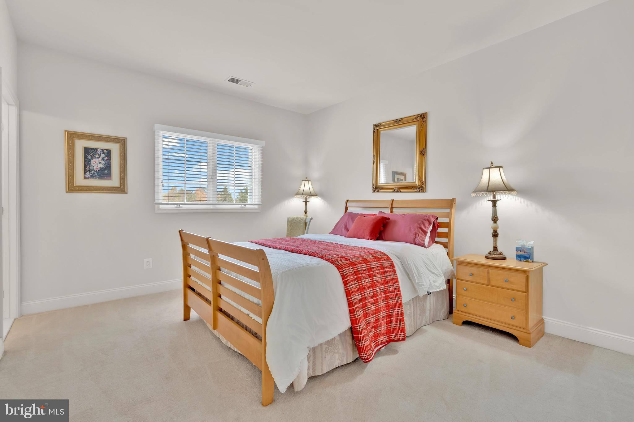 BELMONT COUNTRY CLUB - Residential