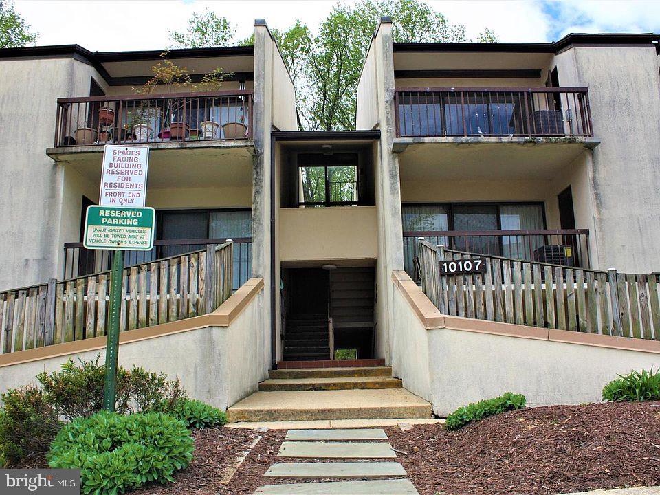 TREETOP CONDO - Residential