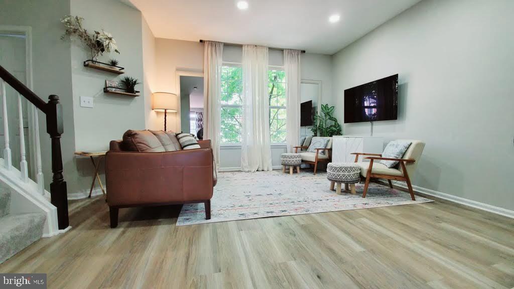 GROVEWOOD - Residential