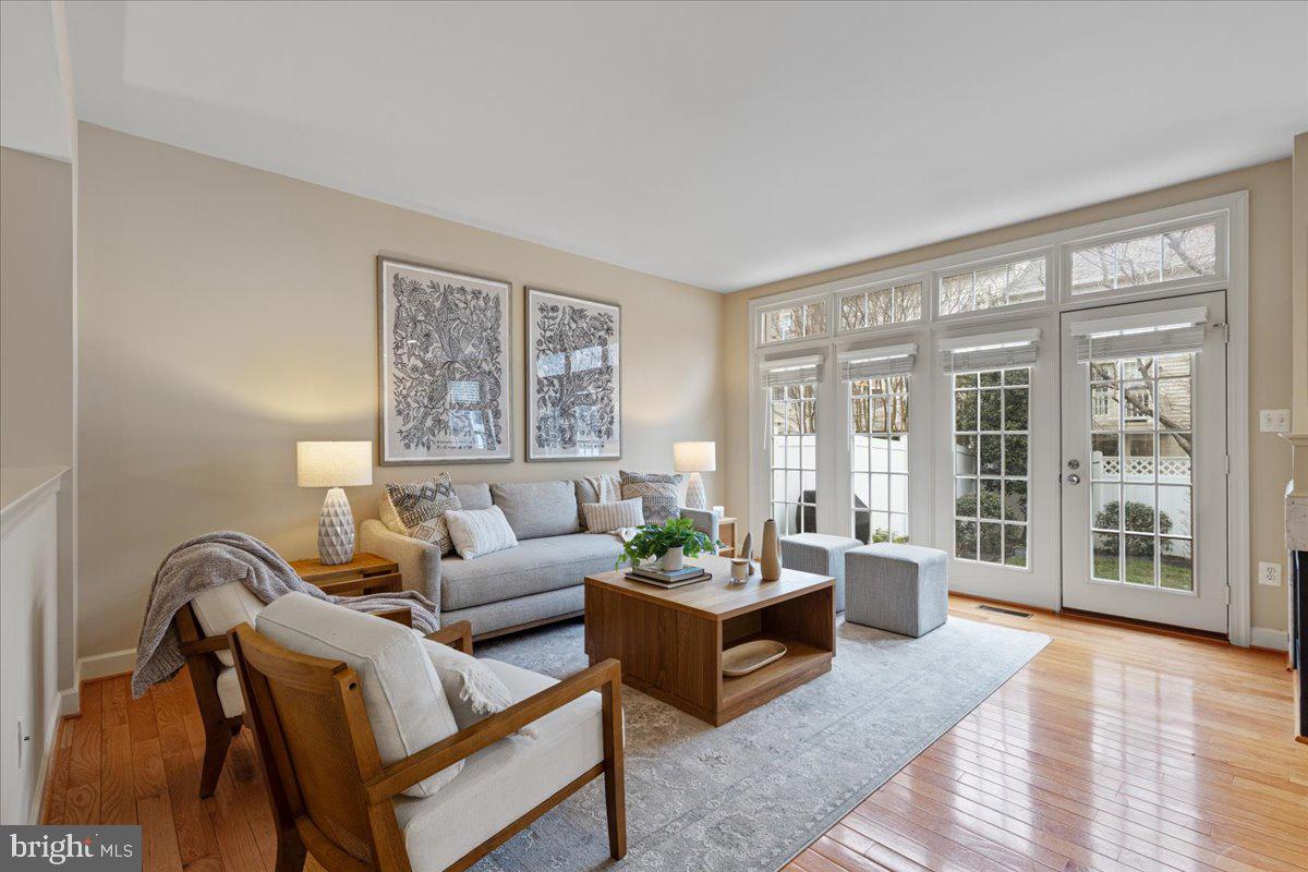 RIVER CREEK - Residential