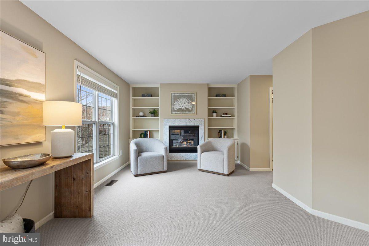 RIVER CREEK - Residential