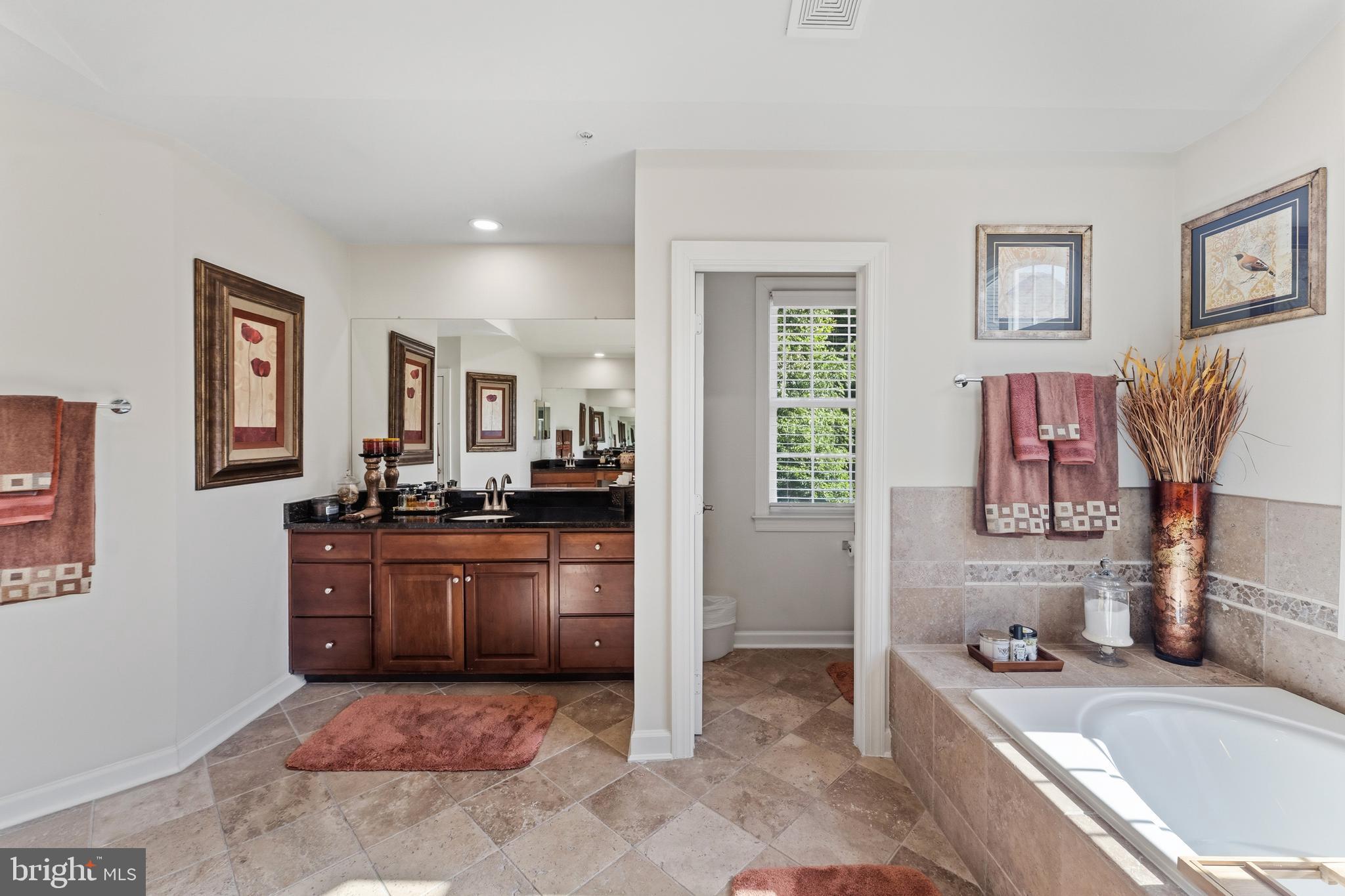 OAK CREEK - Residential