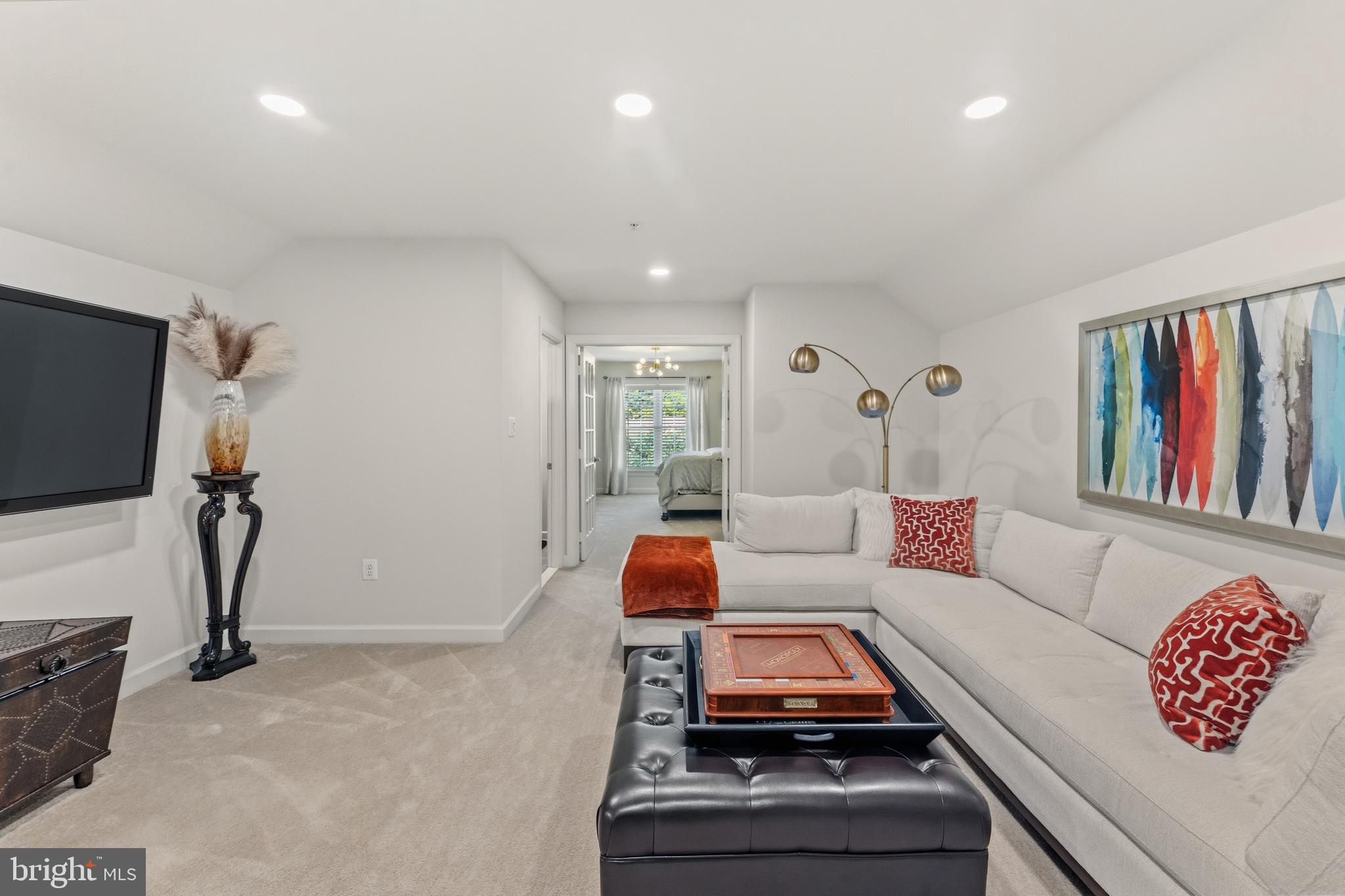 OAK CREEK - Residential